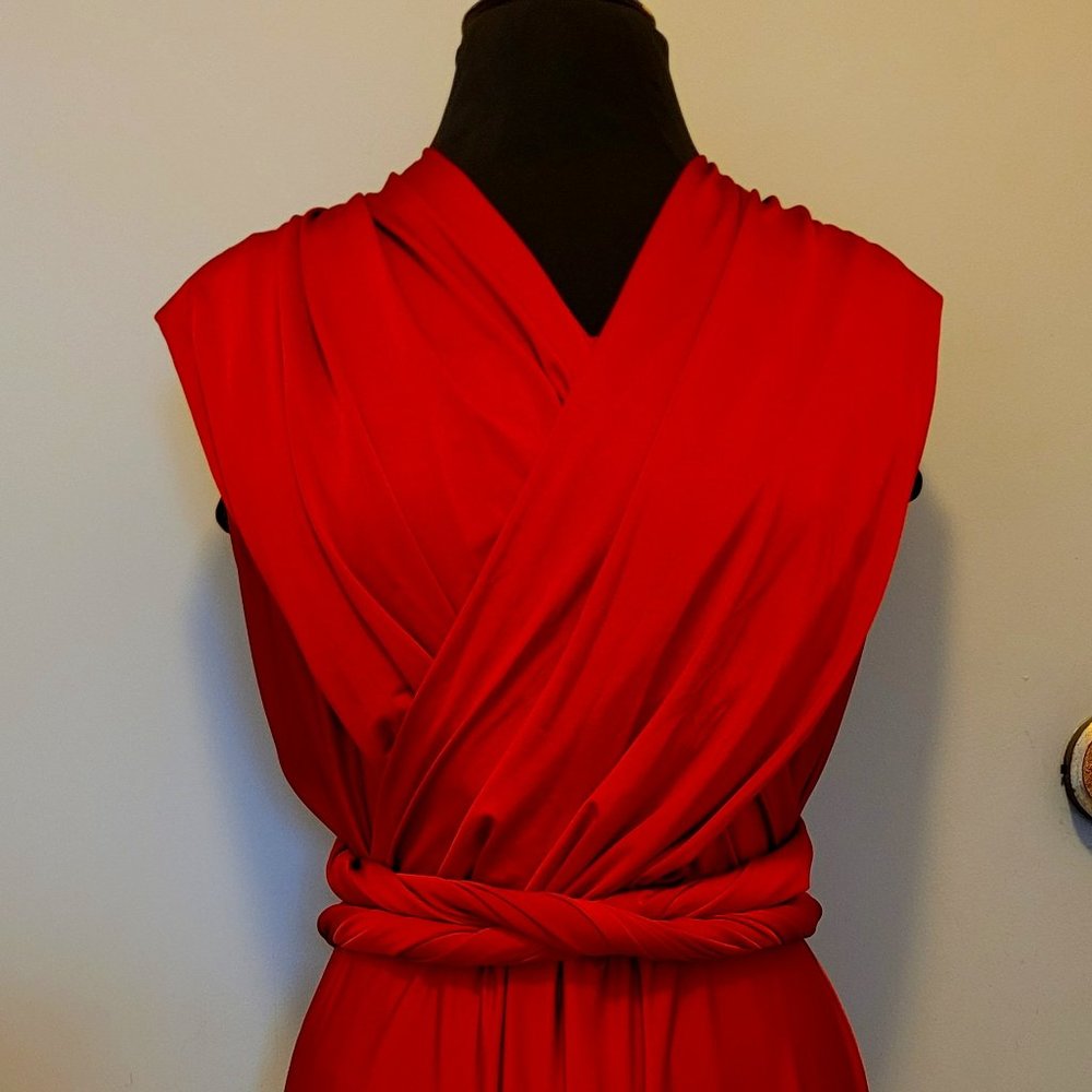 THE BEAUTIFUL 10-WAY DRESS --- IN RED!